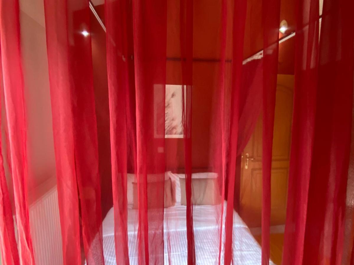 Artemis Mezonetes Apartment Kalavryta Bagian luar foto